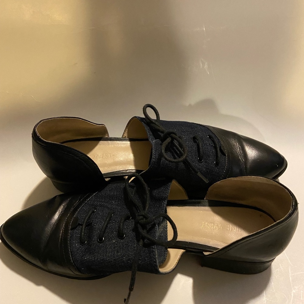 Nine West -Blue Jean & black leather Oxford Size 10